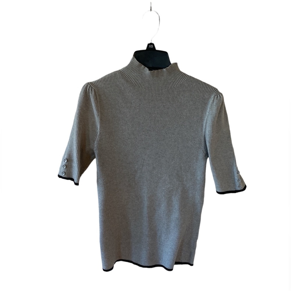Turtle Neck short sleeve sweater blouse Womens size medium
